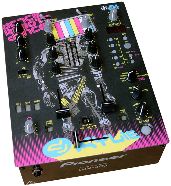 pioneer-djm-400-kylie.jpg pioneer-djm-400-kylie.jpg